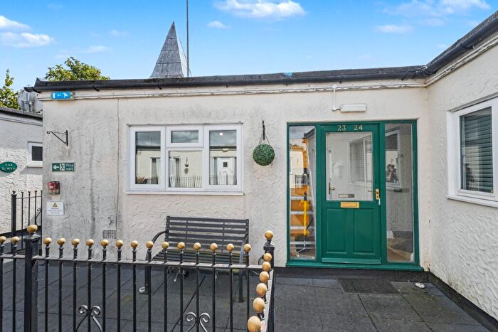 1 Bedroom Flat To Rent In Flat, Castle Walk, Lower Street, Stansted, CM24