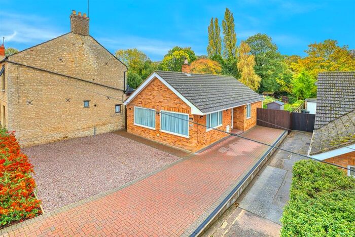 3 Bedroom Detached Bungalow For Sale In West Street, Stanwick, NN9
