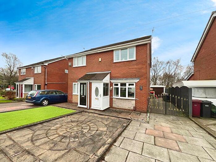 2 Bedroom Semi Detached House For Sale In Quakerfields, Westhoughton, BL5