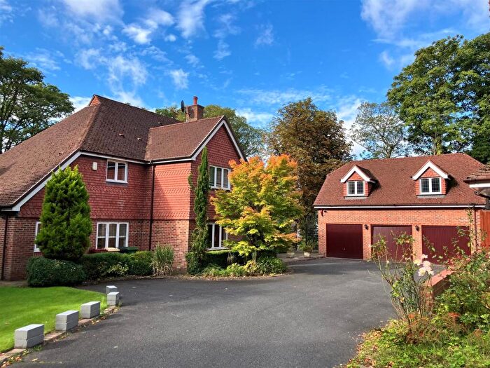 5 Bedroom Detached House For Sale In Stokesby Gardens, Lostock, Bolton, BL6