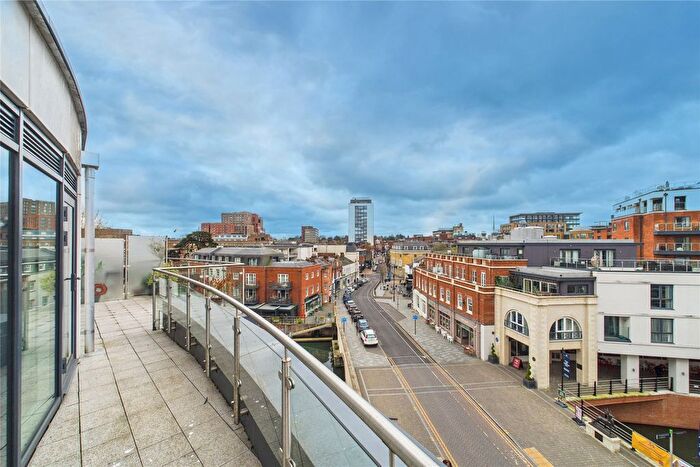 2 Bedroom Flat To Rent In Bridge Avenue, Maidenhead, Berkshire, SL6