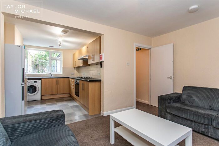 4 Bedroom Terraced House To Rent In Park Crescent Road, Brighton, BN2