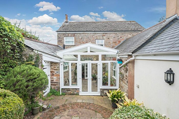 3 Bedroom Detached House For Sale In Brownston Street, Modbury, PL21