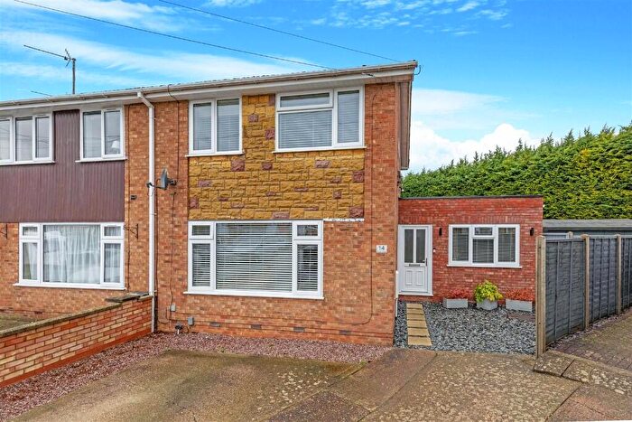 4 Bedroom Semi-Detached House For Sale In Severn Court, Burton Latimer, NN15