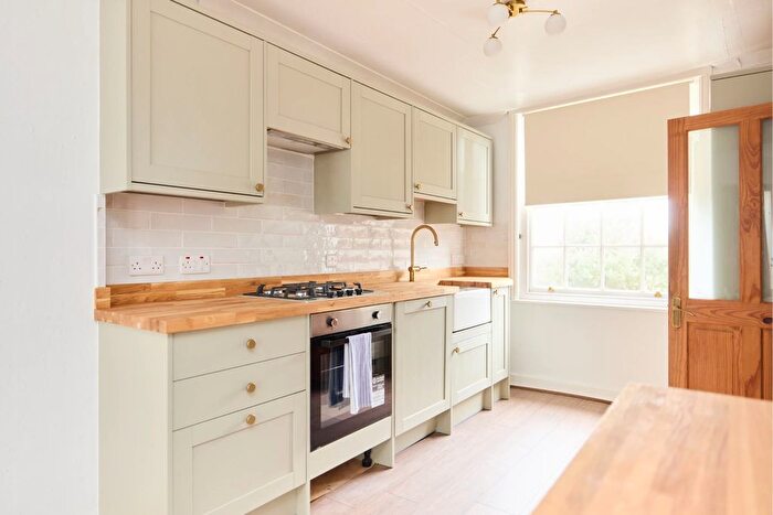 3 Bedroom Property To Rent In High Street, Lewes, BN7