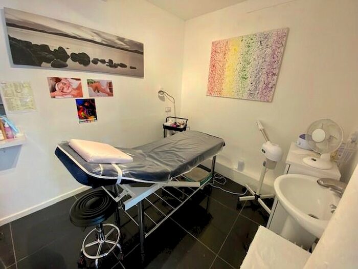 Property For Sale In Cheap Street, Newbury, Berkshire, RG14