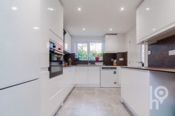 4 Bedroom Detached House For Sale In Charlock Drive, Minster, ME12