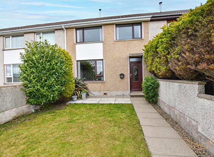 3 Bedroom Mid Terraced House For Sale In Seacourt Road, Larne, BT40