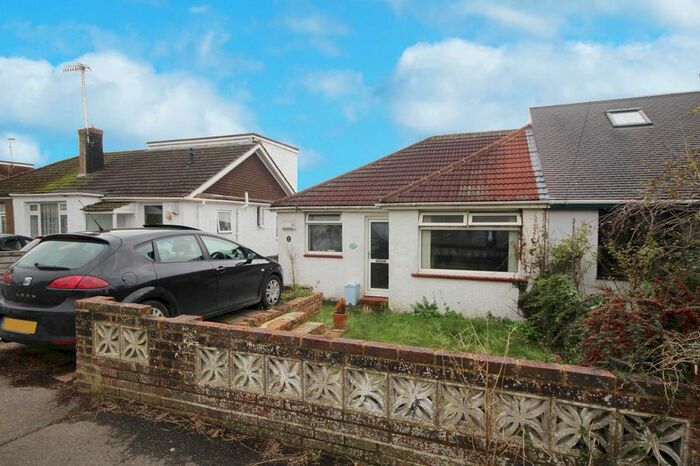 3 Bedroom Bungalow To Rent In Valley Road, Sompting, Lancing, West Sussex, BN15