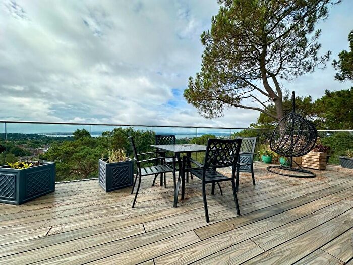 2 Bedroom Retirement Property For Sale In Mount Road, Poole, Dorset, BH14