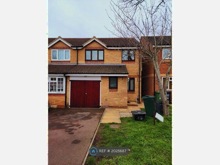 3 Bedroom Semi-Detached House To Rent In Groveherst Road, Dartford, DA1