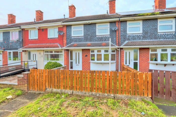 3 Bedroom Terraced House To Rent In Ryhill Walk, Ormesby, TS7