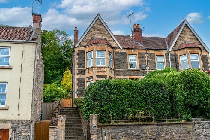 4 Bedroom Semi Detached House For Sale In Bath Road, Saltford, BS31