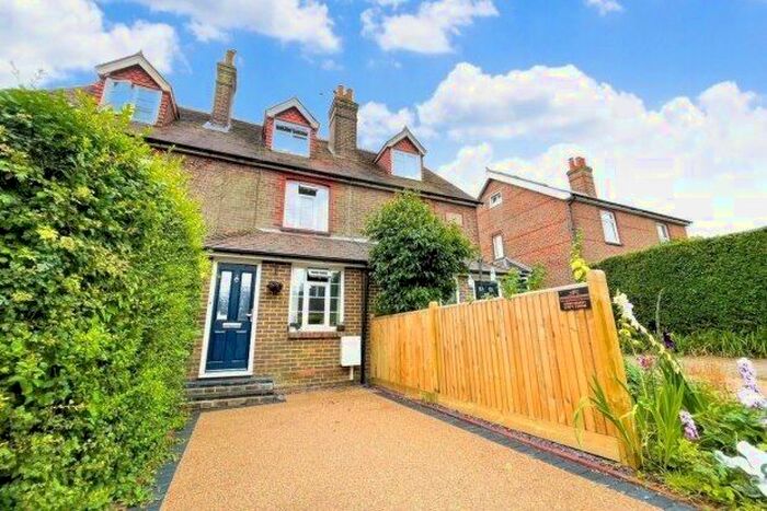 3 Bedroom Property To Rent In East Beeches Road, Crowborough, TN6