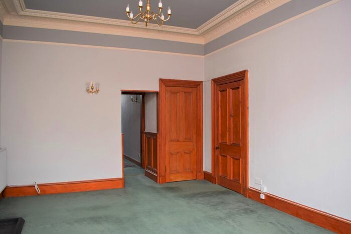 2 Bedroom Flat To Rent In Pittville Street, Edinburgh, EH15