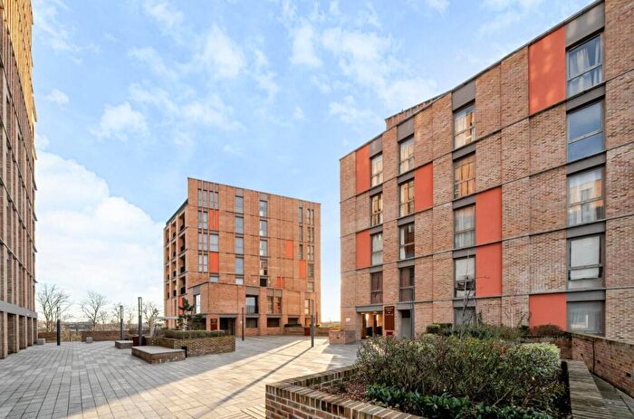 3 Bedroom Flat To Rent In Dudden Hill Lane, London, NW10