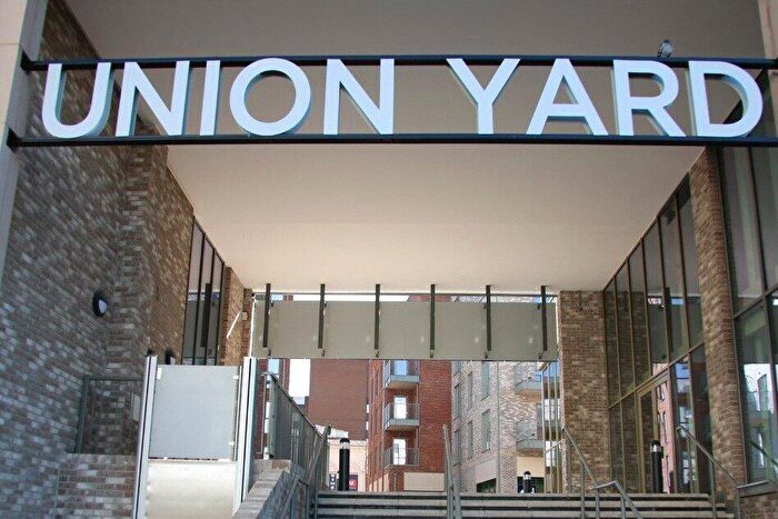 2 Bedroom Flat For Sale In Union Yard, Aldershot, Hampshire, GU11