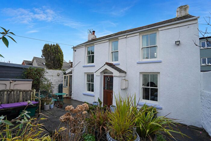 2 Bedroom Detached House For Sale In North Street, Northam, EX39