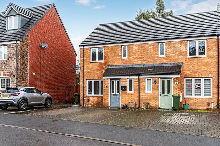 3 Bedroom End Of Terrace House For Sale In Ymyl Yr Afon, Hawthorn, CF37