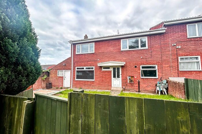 4 Bedroom Semi-Detached House For Sale In Plough Road, Sunderland, SR3