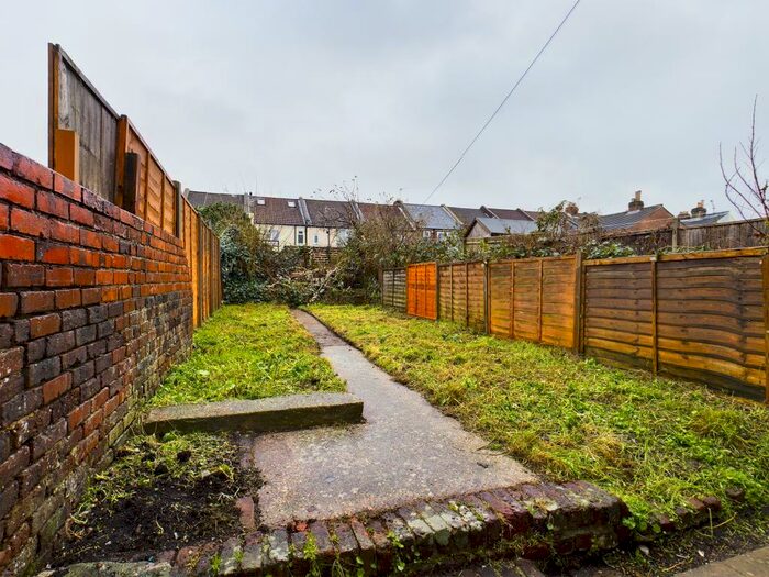 3 Bedroom Terraced House To Rent In Eastney Road, Southsea, PO4