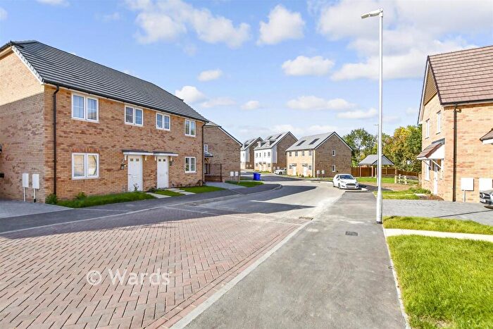 3 Bedroom Semi-Detached House For Sale In Chestnut Grove, Borden, Sittingbourne, Kent, ME9