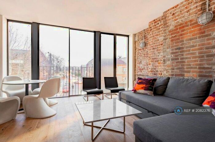 1 Bedroom Flat To Rent In Bethnal Green Road, London, E2