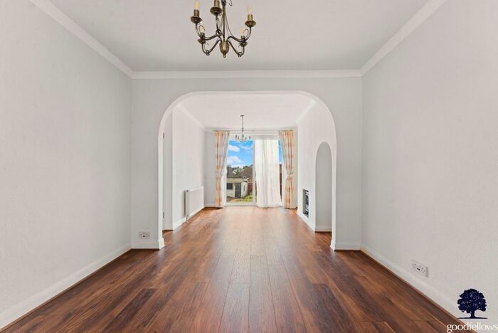 3 Bedroom Terraced House To Rent In Kingsbridge Road, Morden, SM4