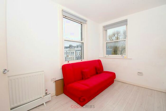 Studio To Rent In Warwick Road, Earls Court, London, SW5