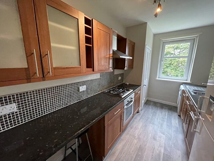 2 Bedroom Flat To Rent In Gardner Street, Dundee, DD3