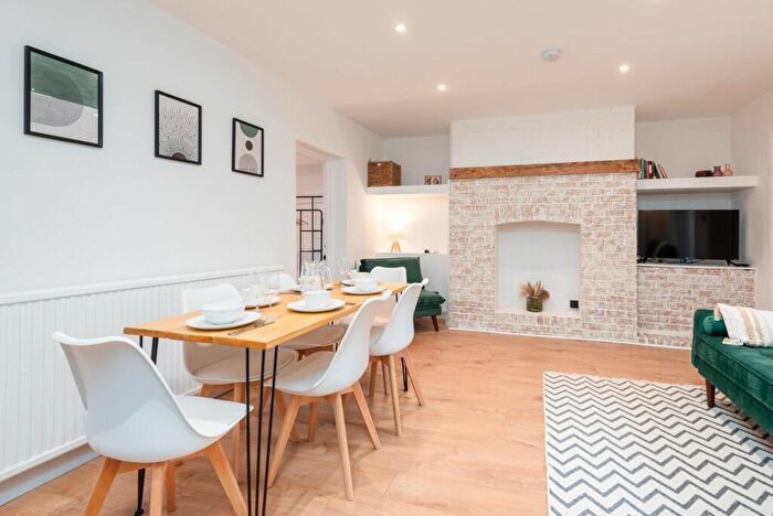 3 Bedroom Flat To Rent In Ethelbert Terrace, Margate, CT9