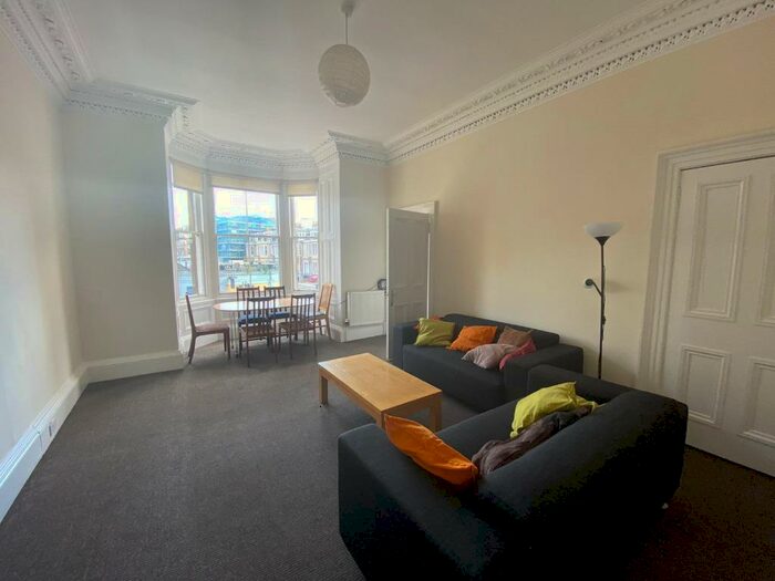 5 Bedroom Flat To Rent In East Preston Street, Newington, Edinburgh, EH8