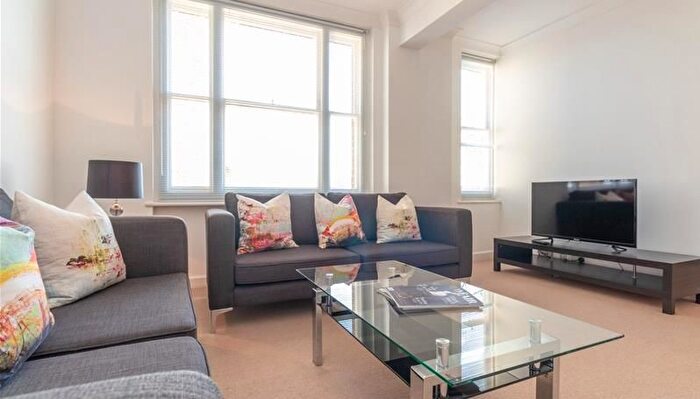 1 Bedroom Property To Rent In Hill Street, London, W1J