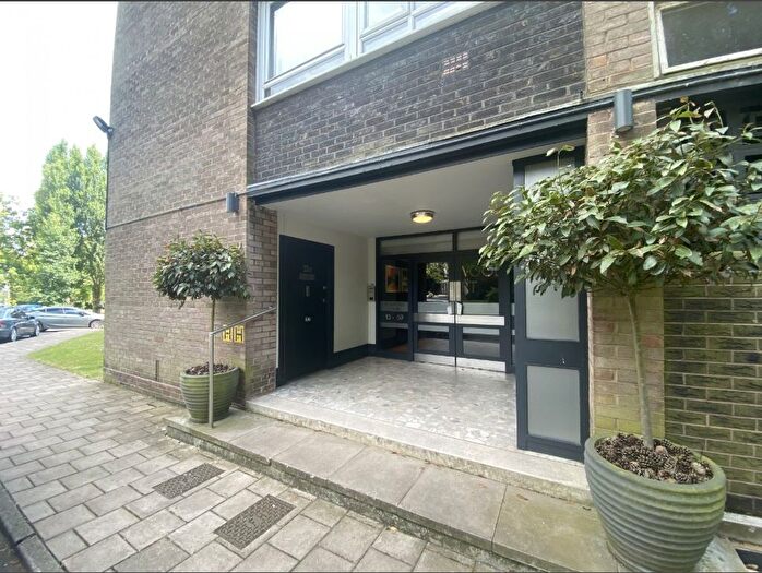 1 Bedroom Flat For Sale In Pershore Road, Birmingham, West Midlands, B5