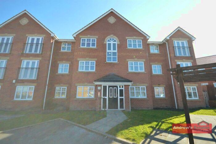 2 Bedroom Flat To Rent In Tapestry Gardens, Birkenhead, CH41