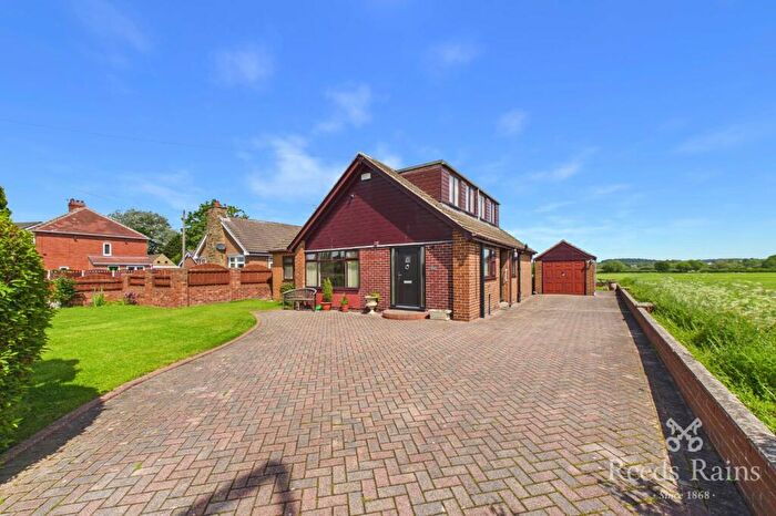 3 Bedroom Detached House For Sale In Lower Mickletown, Methley, Leeds, West Yorkshire, LS26
