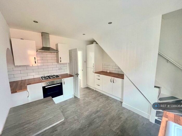 2 Bedroom Terraced House To Rent In Thesiger Street, Lincoln, LN5