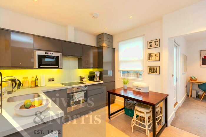 1 Bedroom Apartment To Rent In High Road, East Finchley, London, N2