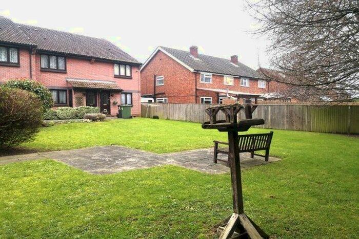 1 Bedroom Maisonette To Rent In Northumberland Road Neath Court, Maidstone, ME15