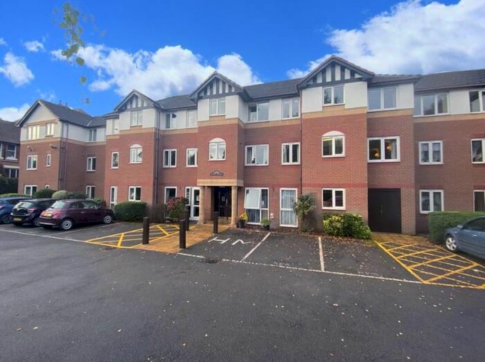 1 Bedroom Property To Rent In Birmingham Road, Sutton Coldfield, B72