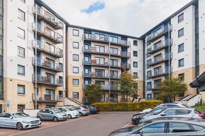 2 Bedroom Flat For Sale In / Drybrough Crescent, Peffermill, Edinburgh, EH16