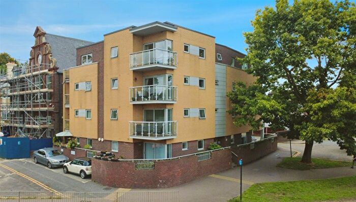 1 Bedroom Flat For Sale In Cotterells, Hemel Hempstead, HP1