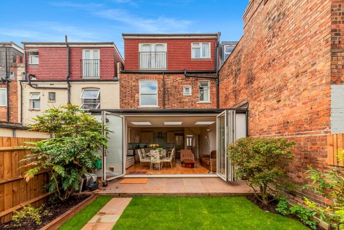 2 Bedroom Terraced House To Rent In Dassett Road, London, SE27