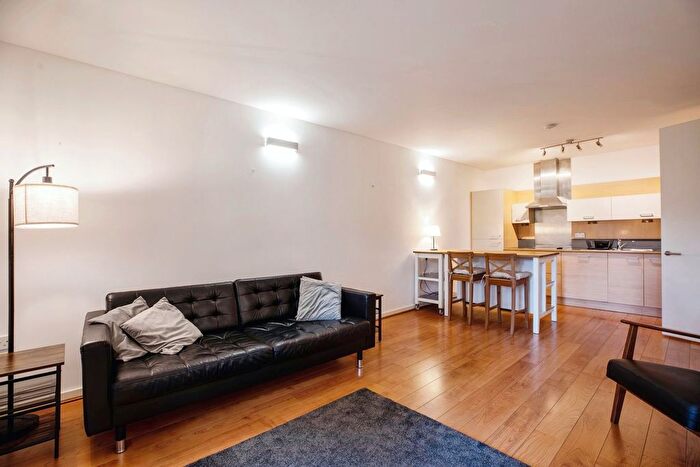 1 Bedroom Flat To Rent In West Parkside, London, SE10