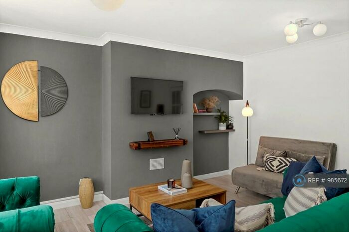 2 Bedroom Terraced House To Rent In Chatham Road, Maidstone, ME14