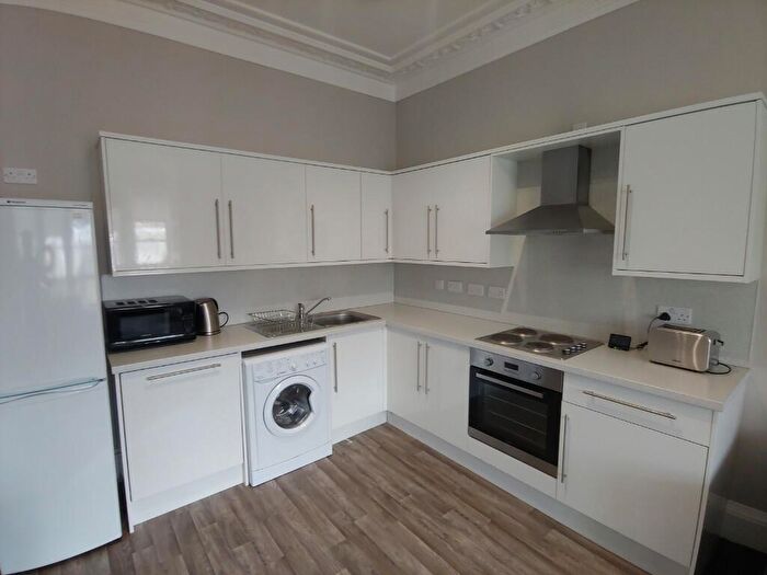 4 Bedroom Flat To Rent In () Spottiswoode Street, Edinburgh, EH9