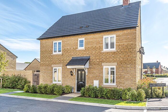 3 Bedroom Semi-Detached House For Sale In Blush Crescent, Carterton, Oxfordshire, OX18