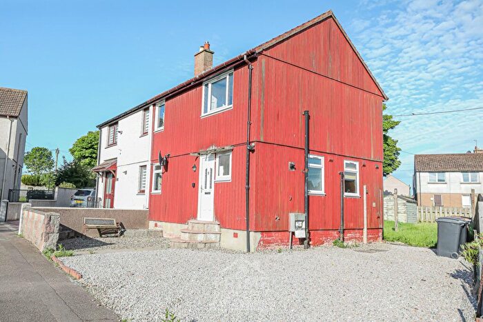 3 Bedroom Semi-Detached House For Sale In Springhill Crescent, Aberdeen, AB16