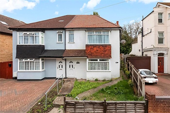 2 Bedroom Apartment For Sale In Prince Road, London, SE25