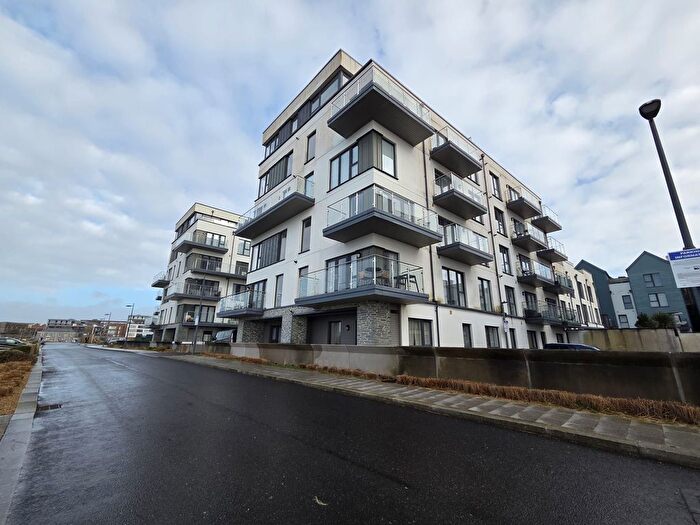2 Bedroom Flat For Sale In Fin Street, Plymouth, PL1